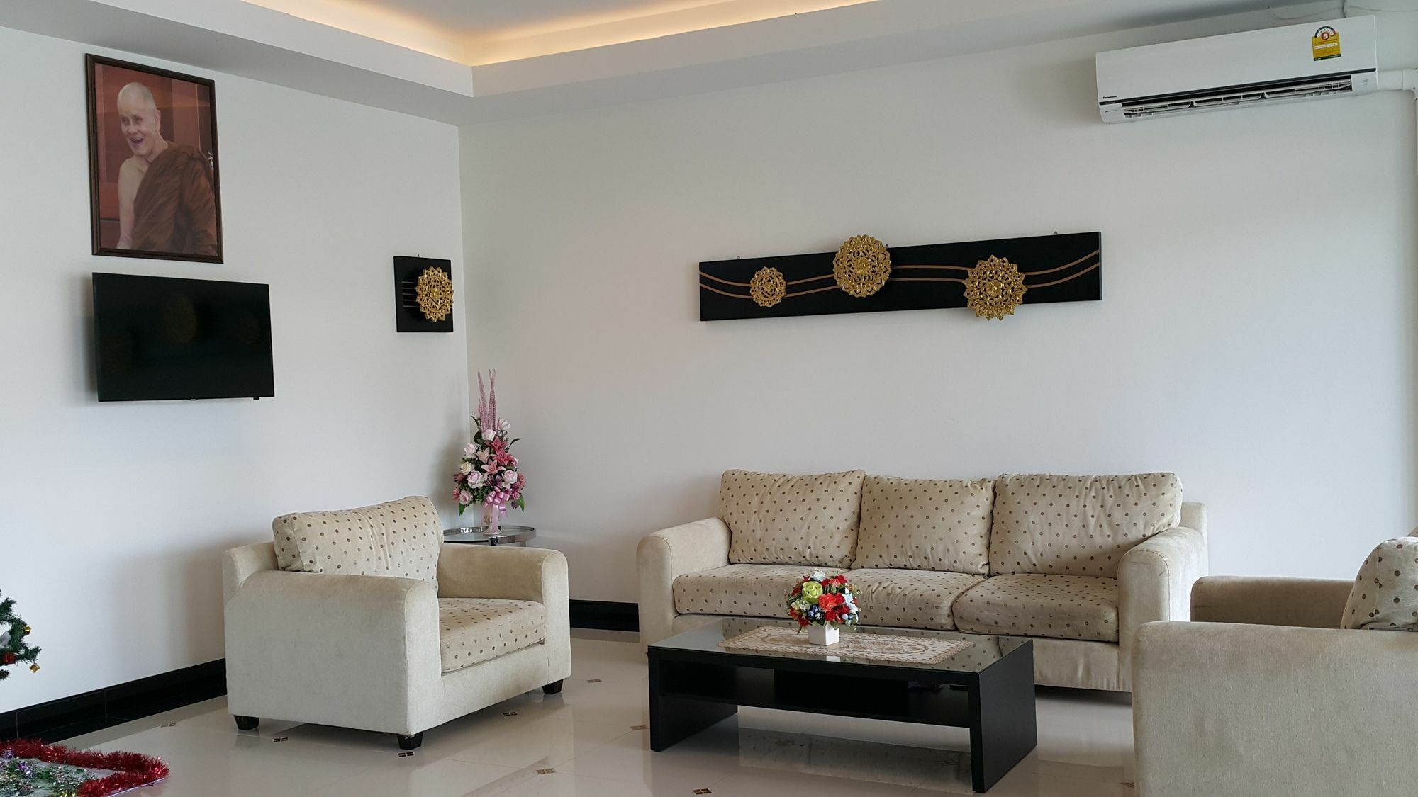 B Space Residence Nong Prue Bagian luar foto
