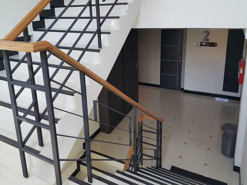 B Space Residence Nong Prue Bagian luar foto