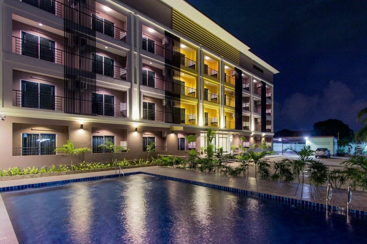 B Space Residence Nong Prue Bagian luar foto