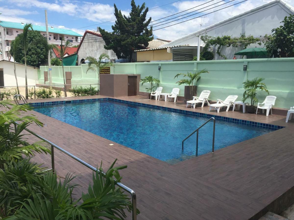 B Space Residence Nong Prue Bagian luar foto